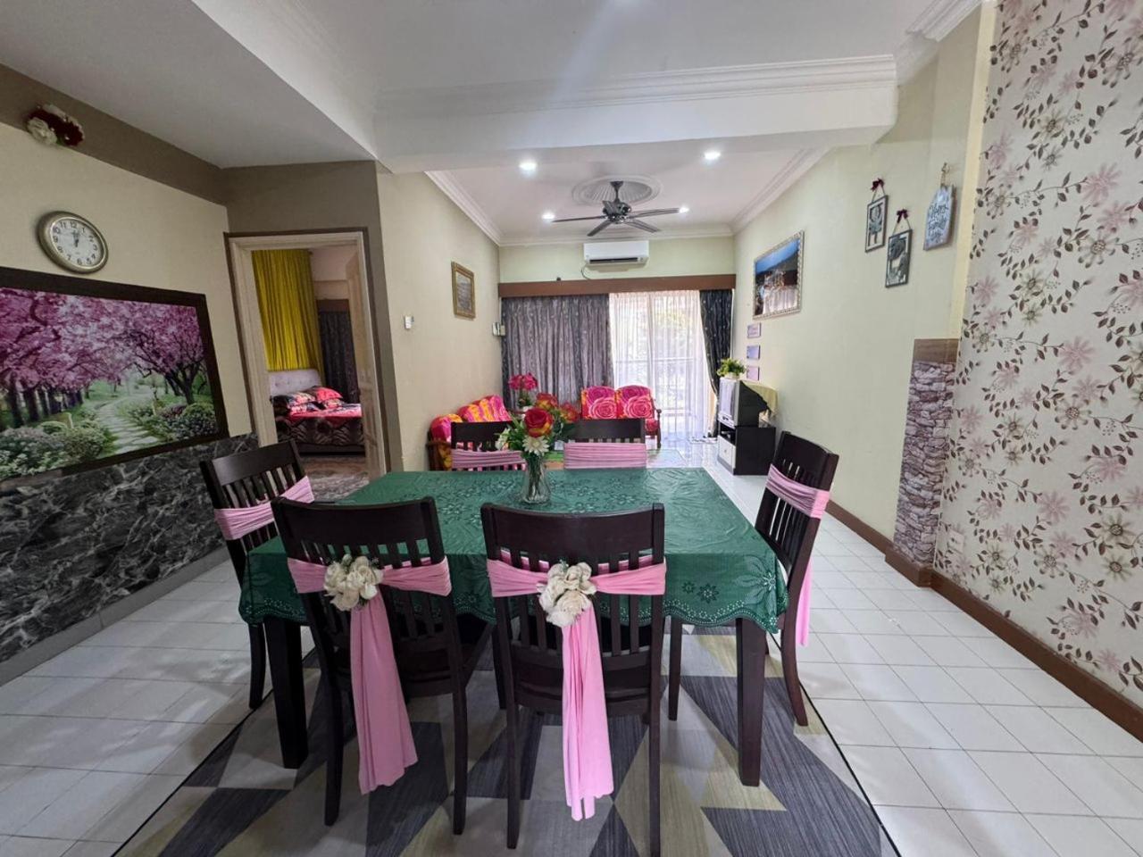 Anitas Place Porto Dickson Exterior foto