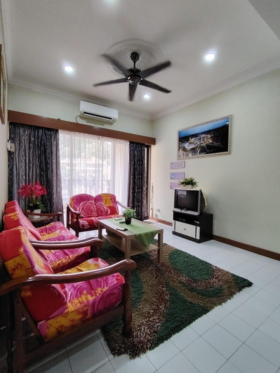 Anitas Place Porto Dickson Exterior foto